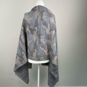 NWOT Jack & Missy Soho Camo Blanket Scarf / Oversized Boho Wrap Poncho